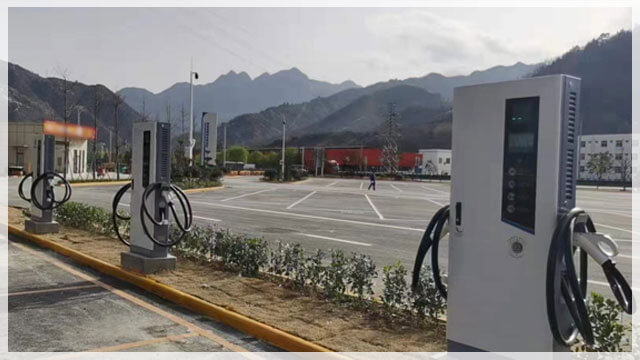 Enjoying the Benefits of an Electric Vehicle Charging Station near Me